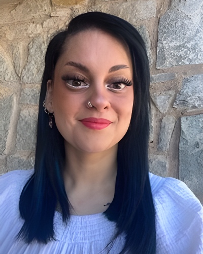 Lizzy_Bradshaw-therapist